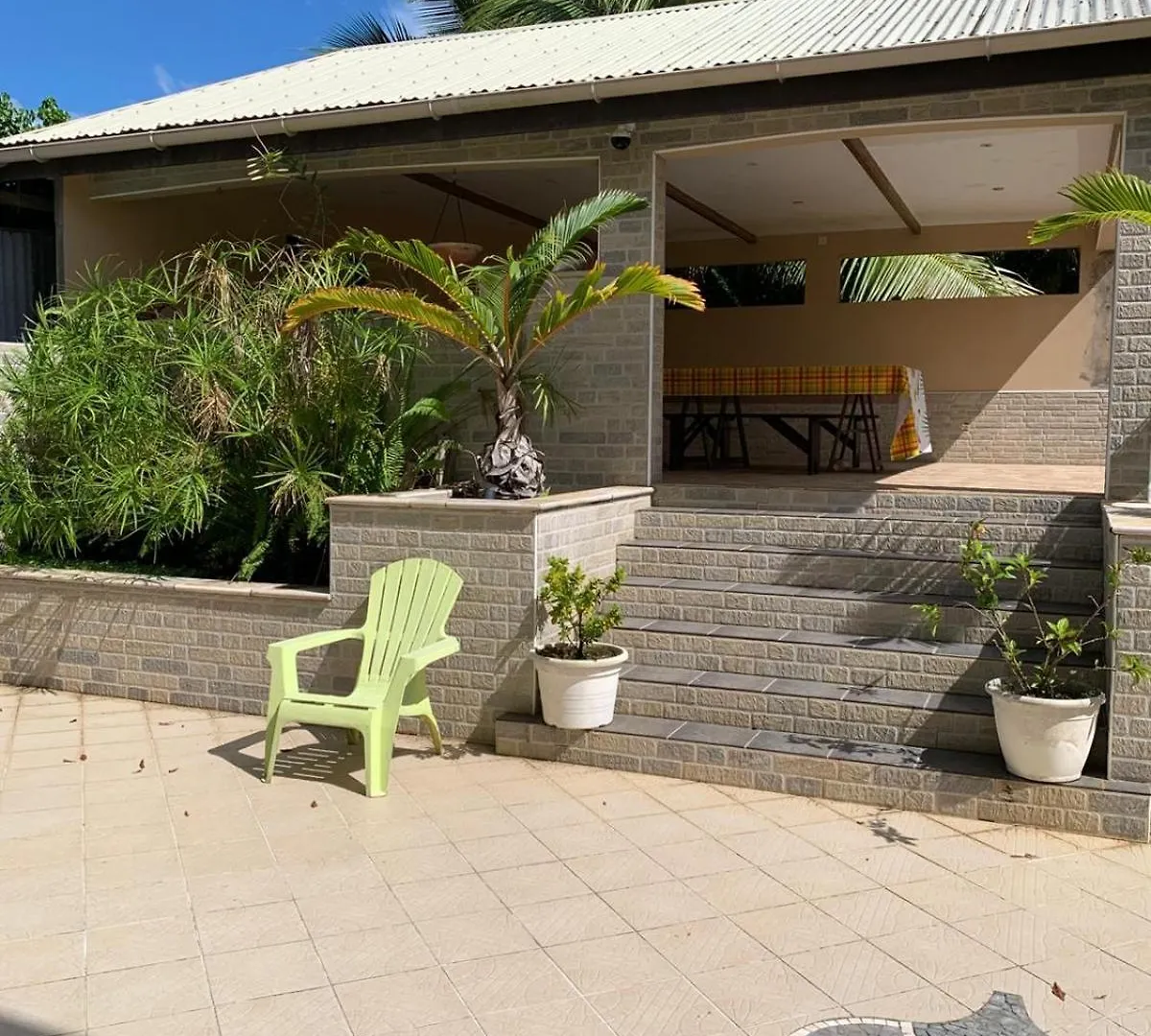 לינה וארוחת בוקר לה רובר Villa Sigere
